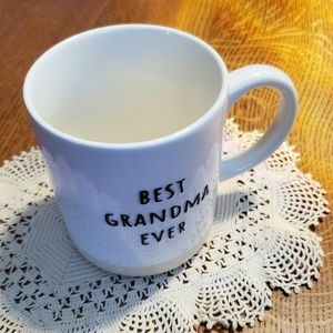 "Best Grandma Ever" cup - cream/tan